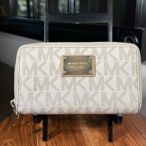 Michael Kors Vanilla Signature Logo Zip-Around Wallet